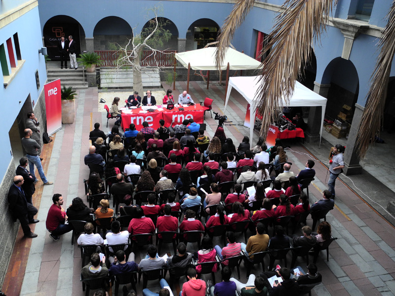 RNE emite el programa 'El día menos pensado' desde Casa África