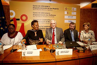 Comienza el 'I Seminario de Liderazgo y Empoderamiento de las Mujeres' en Casa África