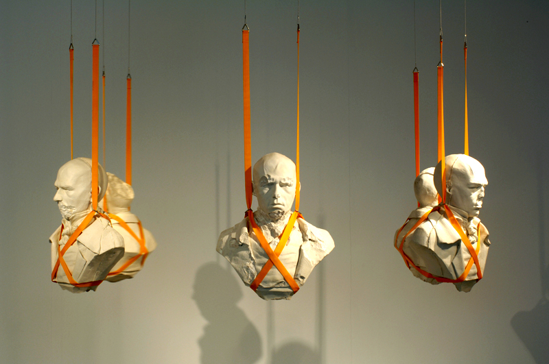 Casa África muestra en ‘Reloj de Arena Negra’ los fondos africanos del CAAM