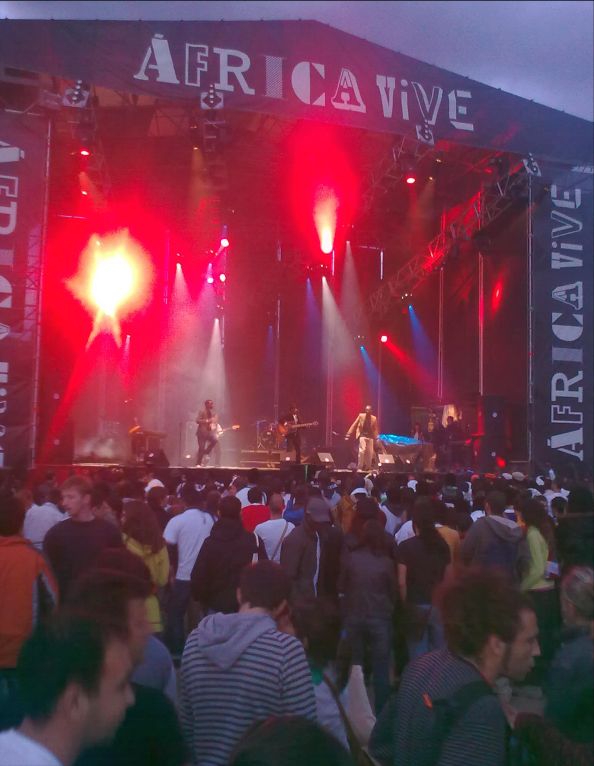 0525_africavive05.jpg