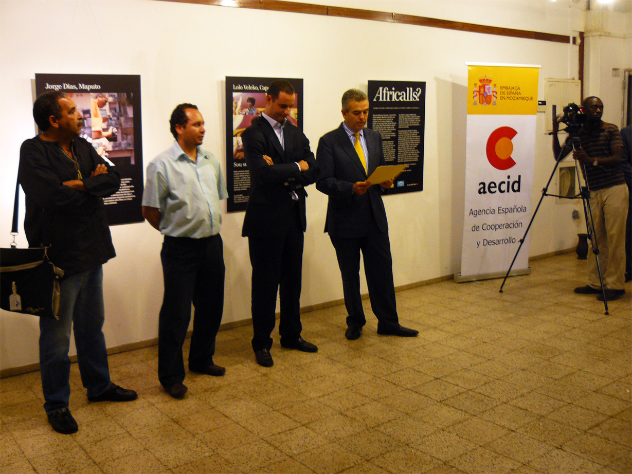 0915_africallsinaugmaputo_1.jpg