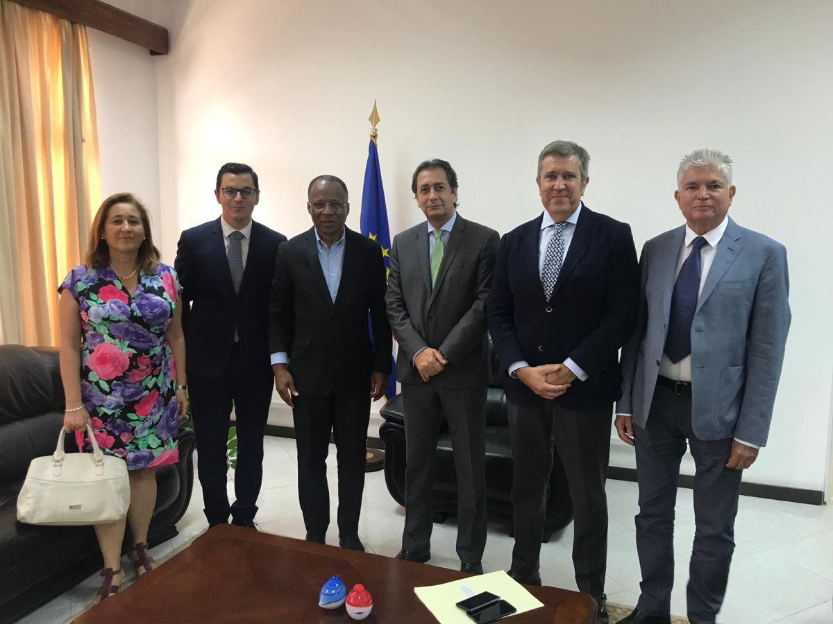 El director general de Casa África acompaña al vicepresidente del Gobierno de Canarias en su visita a Cabo Verde