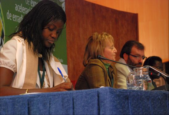 1127_erradicacion_violencia02.jpg
