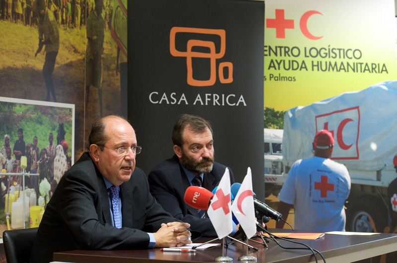 El papel de Canarias como plataforma solidaria con África, reforzado por un convenio de Cruz Roja y Casa África