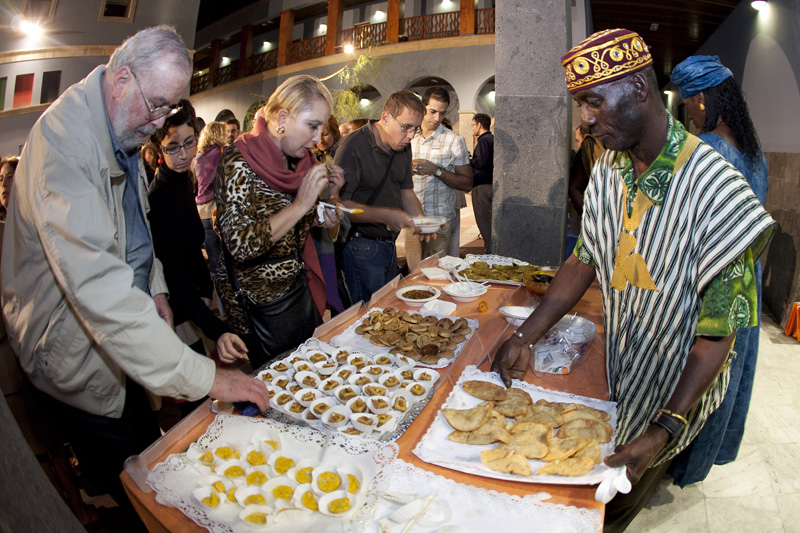 Los sabores africanos inundan el patio de Casa África