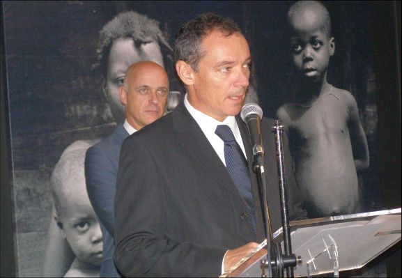 1411_mbini_vlc02.jpg