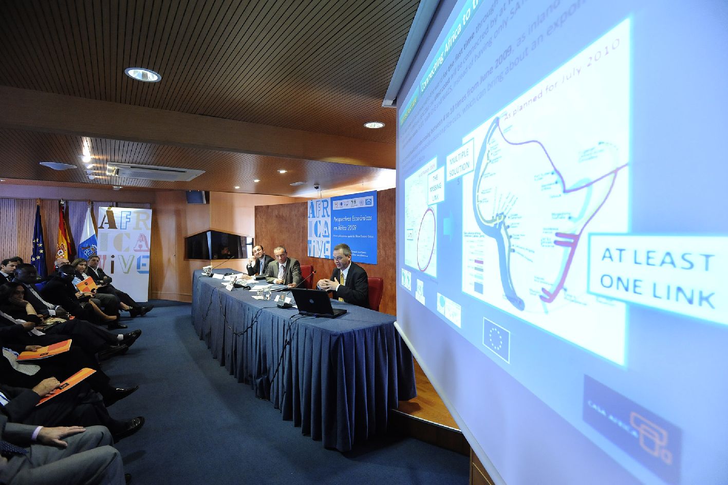 12. Presentación del Informe Perspectivas Económicas en África, 2009 en Casa África