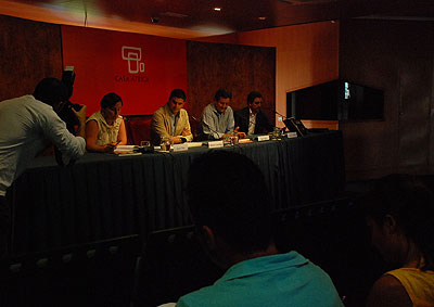 2107_nombre_nadie_present03.jpg