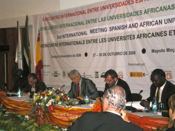 Casa África, en el II Encuentro de Universidades con África