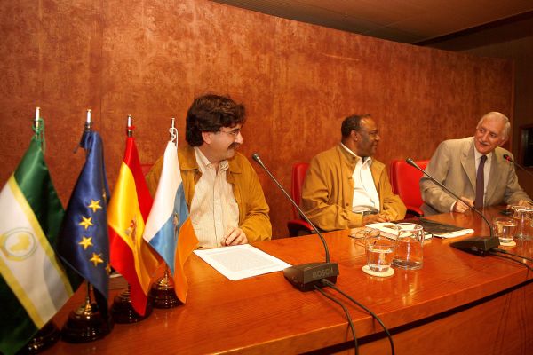 Literatura guineana actual con Donato Ndongo en Casa África