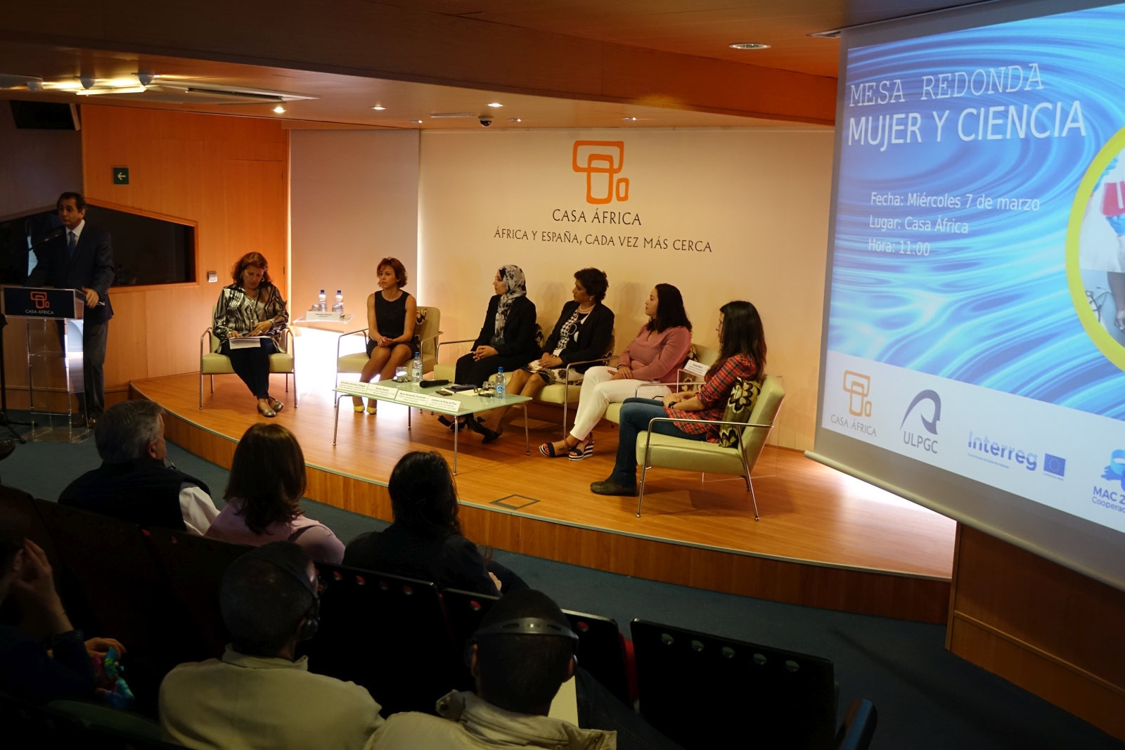 Mesa Redonda – Mujer y Ciencia