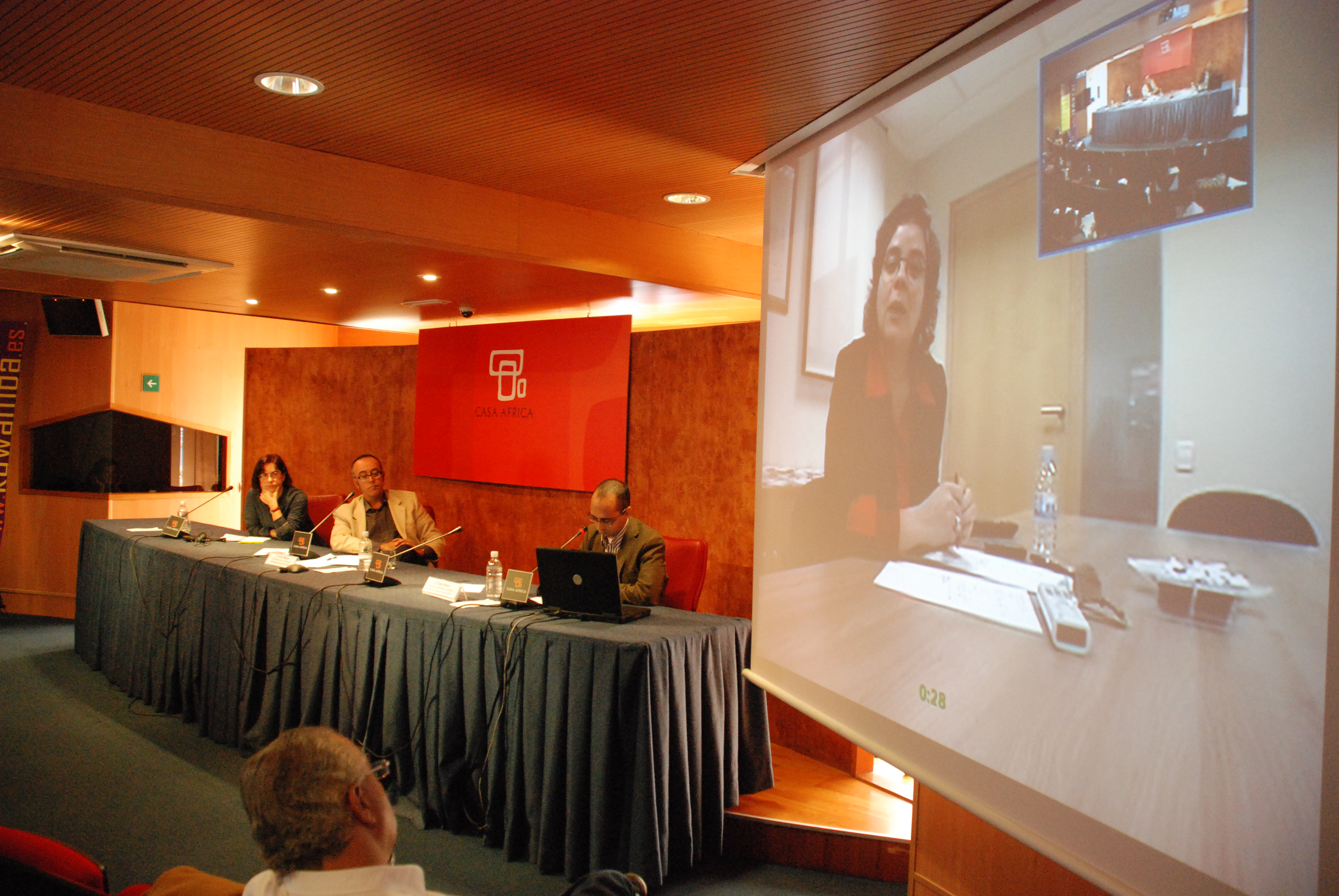 - Presentación e intervenciones de la Mesa sobre Bibliotecas Digitales y sobre Propiedad Intelectual, III Encuentro sobre Biblioteconomía en Casa África