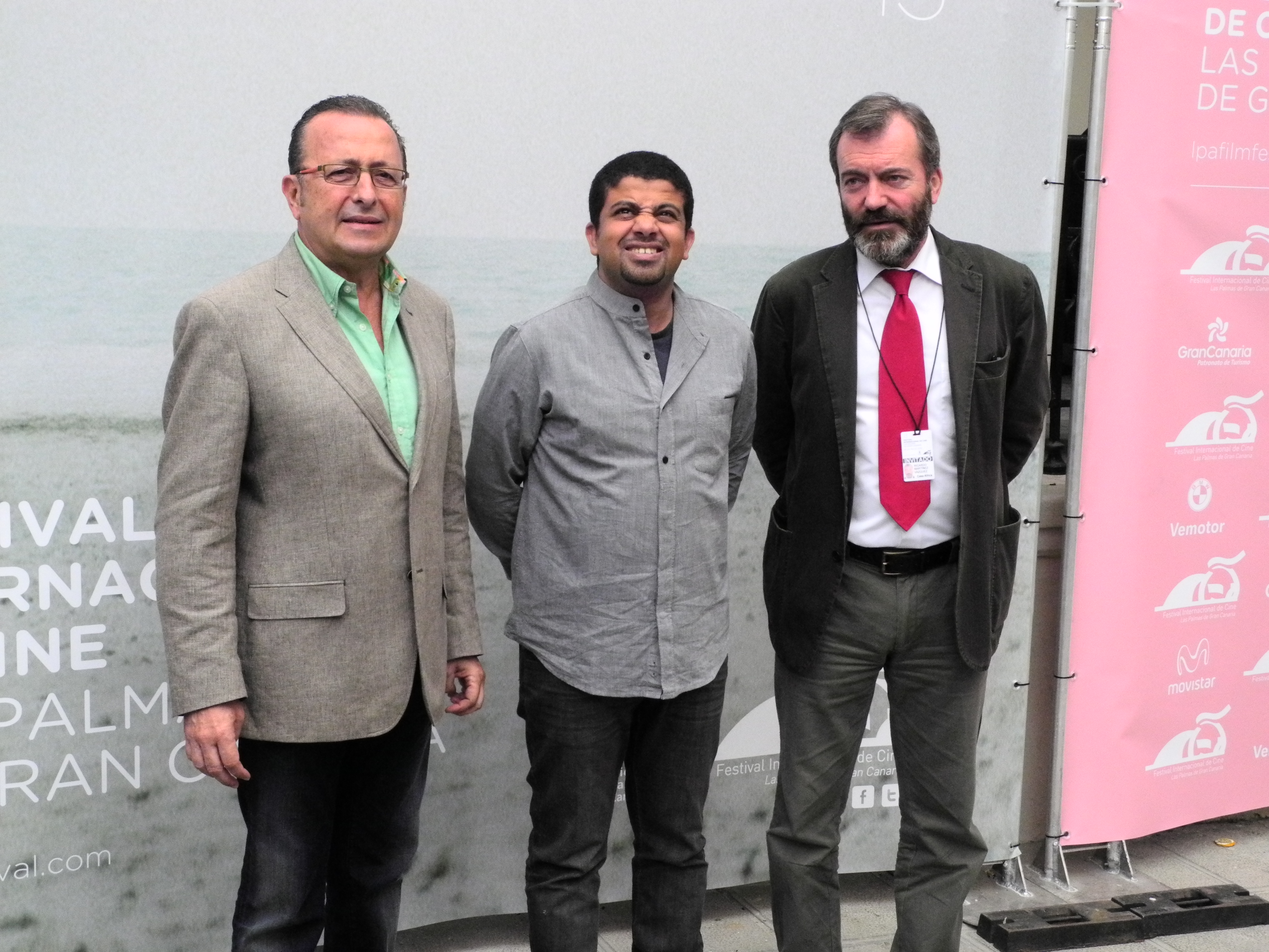 8. De izq a dere.: Claudio Utrera -Director del Festival de Cine de Las Palmas de Gran Canaria-, Ahmad Abdalla -director de cine egipcio-, y Ricardo Martínez Vázquez -Director General de Casa África-