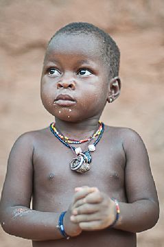 4. Camino a Pendjari. Tanougou Chez Abiba,  Niños