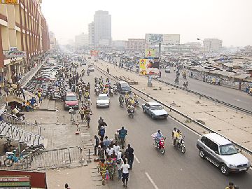 6. Cotonou. Bulevard Saint Michel