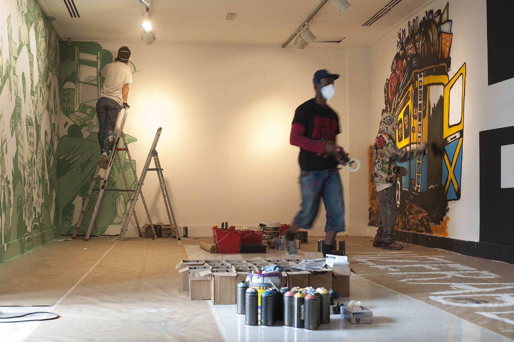 2. Montaje de la exposición Gráffica