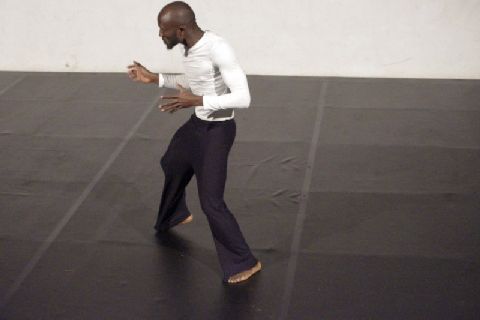 4. Ahmed Soura -bailarín de Burkina Faso- en la residencia coreográfica en La Gomera