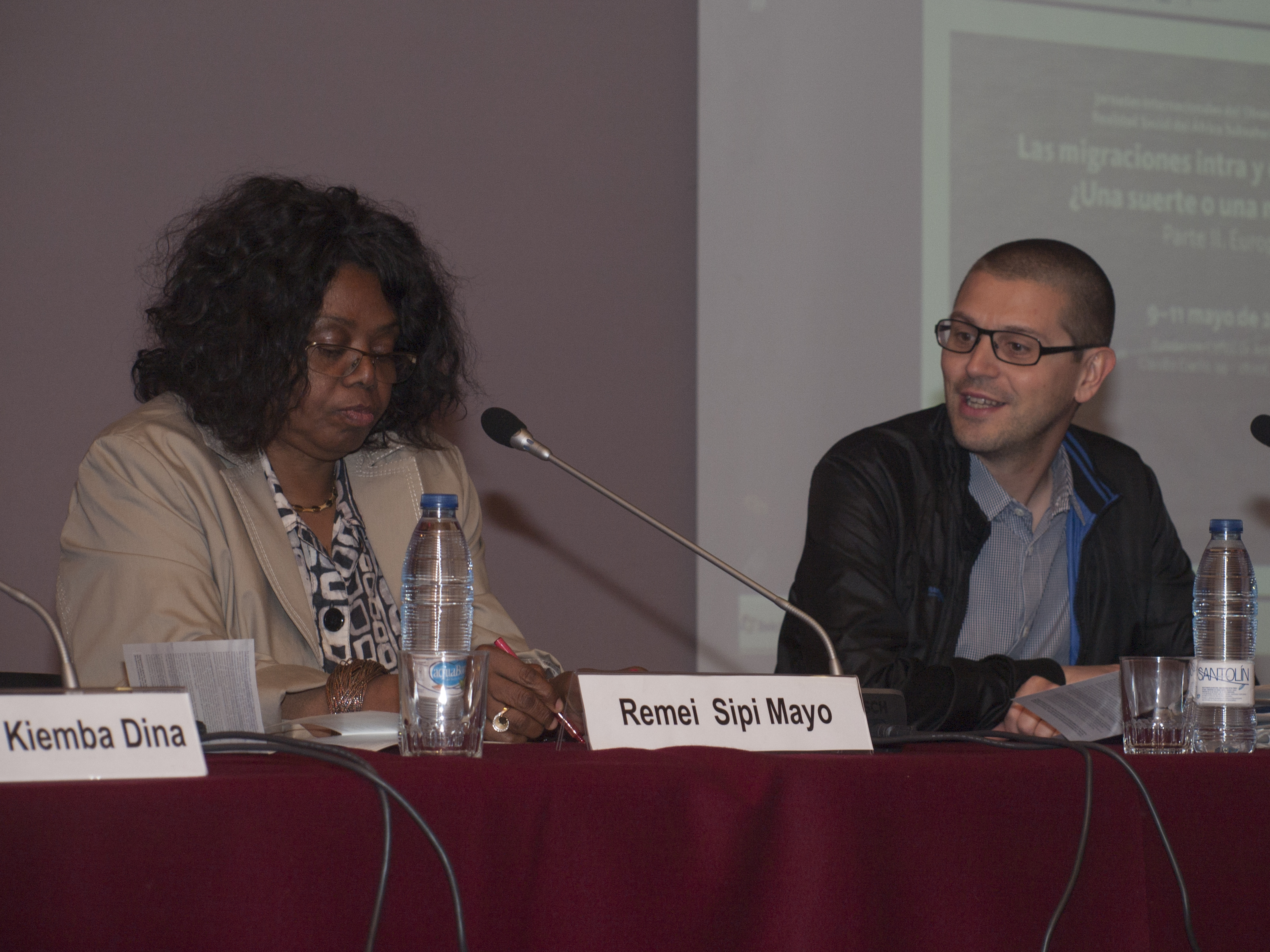 12.  Jornadas internacionales: Las migraciones de África a Europa. ¿Una suerte o una maldición?