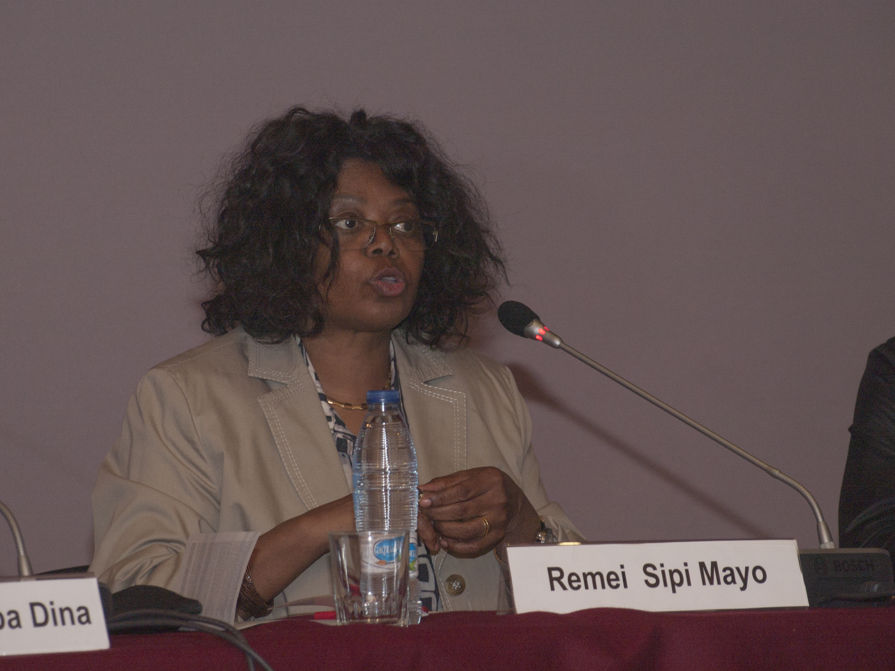 13.  Jornadas internacionales: Las migraciones de África a Europa. ¿Una suerte o una maldición?