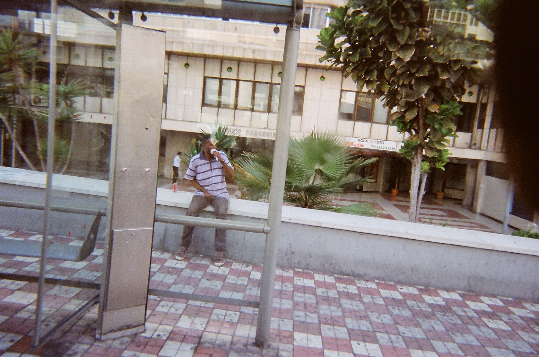 20. Taller de fotografía Historias de vida, impartido por Nontsikelelo Veleko : Mohamed Kaloga