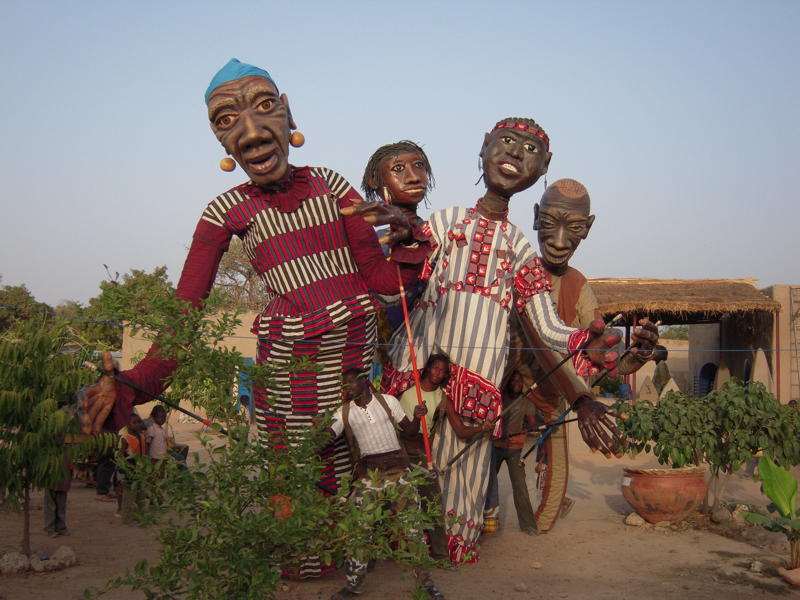 2. Imagen del grupo de Burkina Faso Les Grandes Personnes