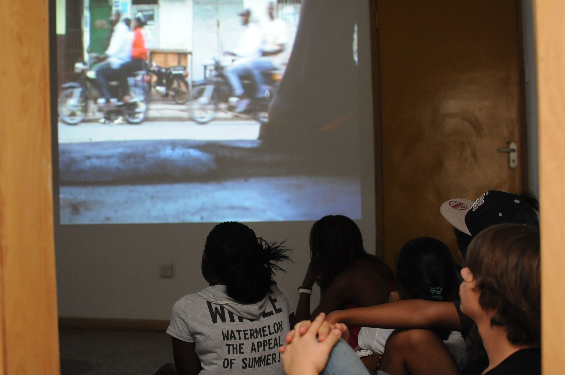 19. Exposición-proyecto audiovisual  Africalls? en la Fundación Nubuke en Accra (Ghana)