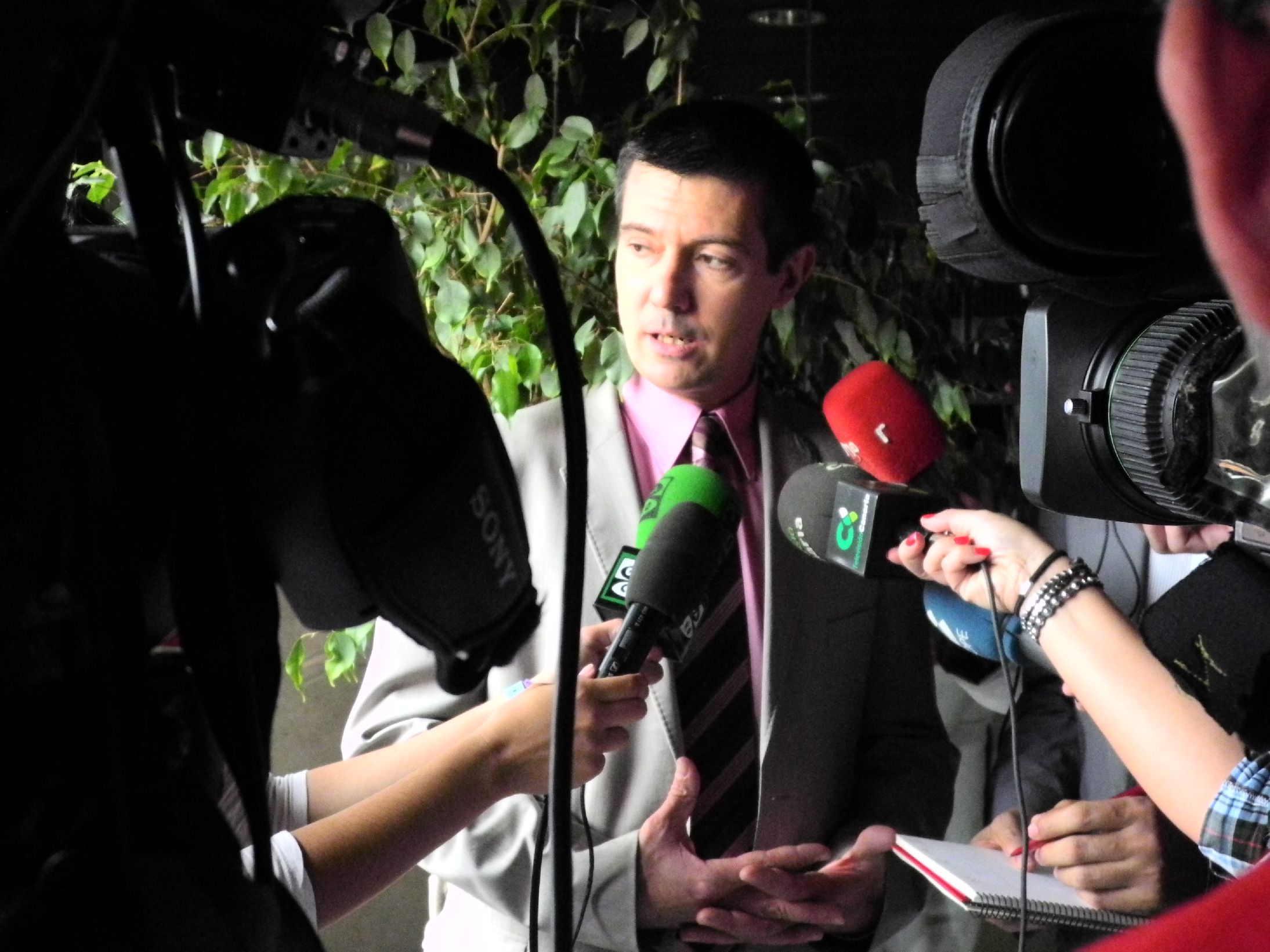 1. Entrevista previa al acto a Henri-Bernard Solignac-Lecomte, Director de la Unidad para Europa, Oriente Medio y África del Centro de Desarrollo de la OCDE