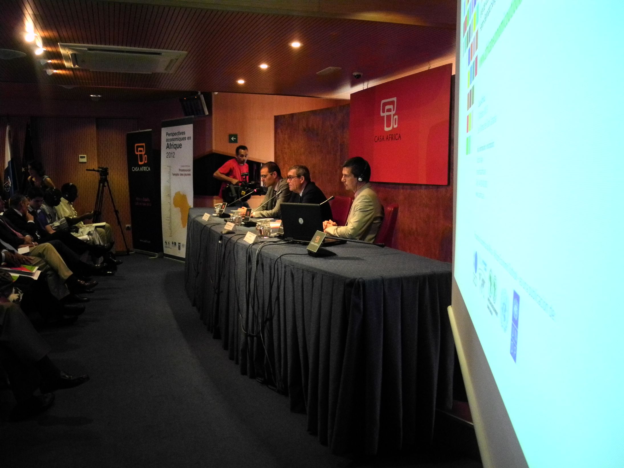 8. Acto de presentación del informe Perspectivas económicas de África, 2012 en Casa África