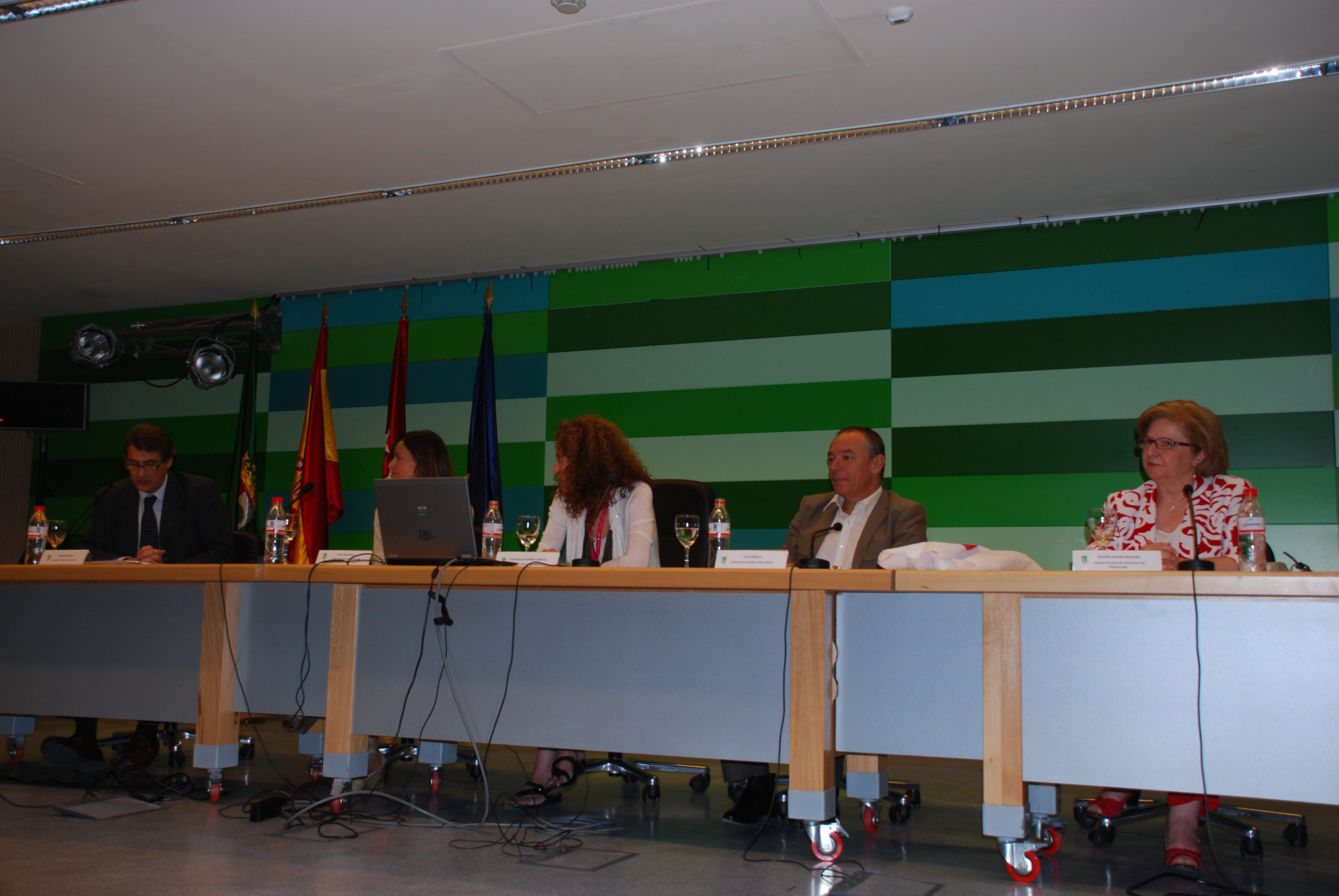 10. Mesa de presentación del VIII Congreso Ibérico de Estudios Africanos (CEIA8º)