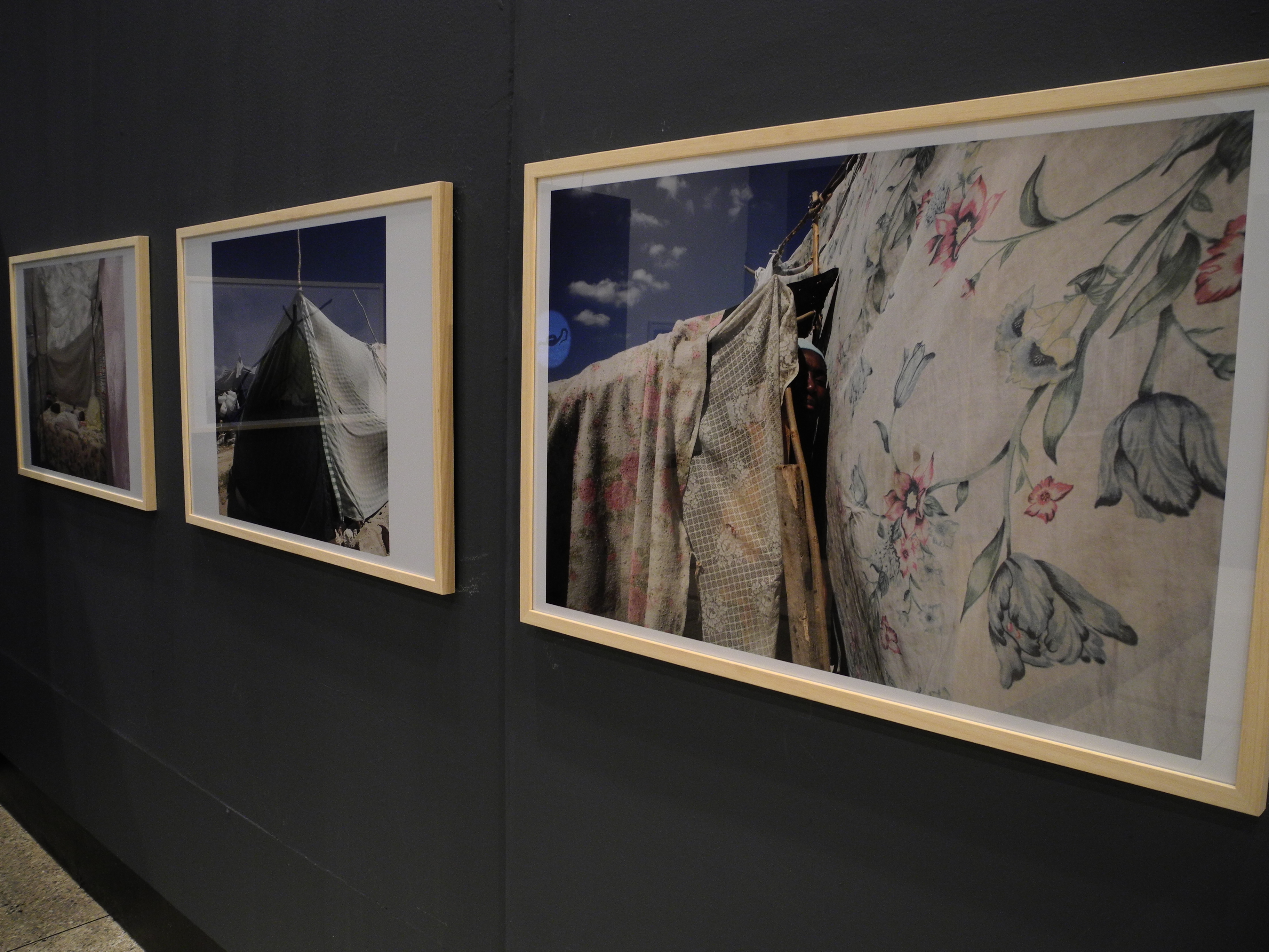 19. Imágenes de la exposición Singularidades organizada por Casa África en la VIII Edición de la Bienal de Fotografía de Bamako, 2011