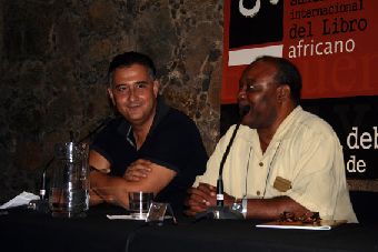 7. Participación de Donato Ndongo (Guinea Ecuatorial) con Alfonso González Jerez en el SILA, 2009