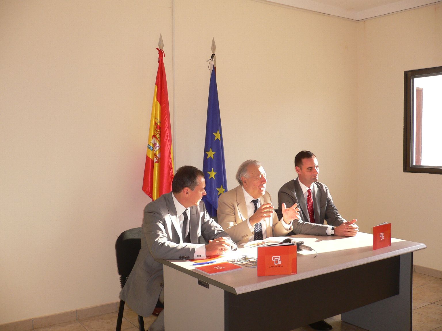 54. Acto de presentación de la exposición 3+3, África Plural en Guinea Bissau