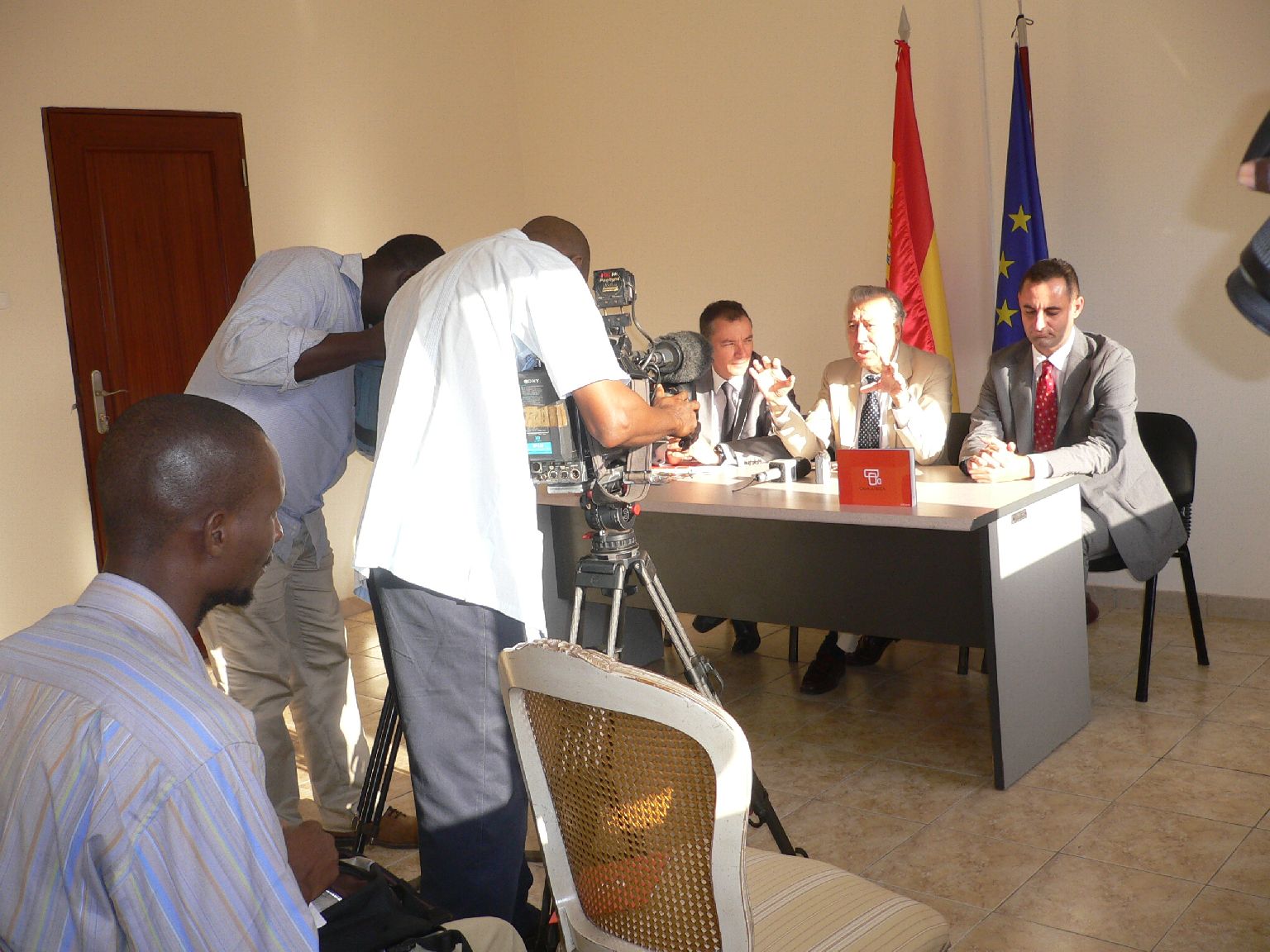56. Acto de presentación de la exposición 3+3, África Plural en Guinea Bissau