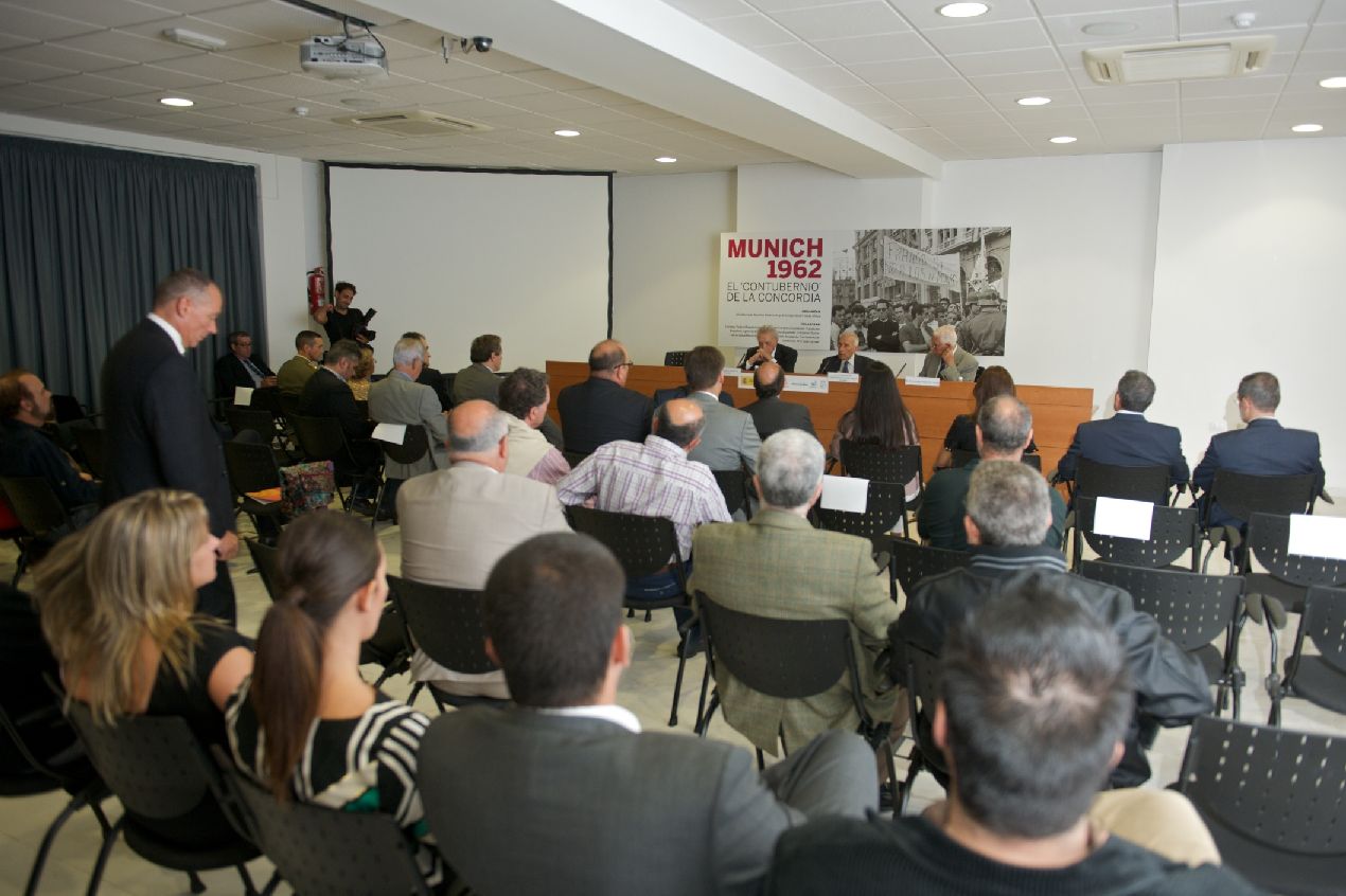 2. Inauguración de la exposición Munich 1962, El 'contubernio' de la concordia en el Centro de Arte Contemporáneo Juan Ismael, Fuerteventura 2. Inauguración de la exposición Munich 1962, El 'contubernio' de la concordia en el Centro de Arte Contemporáneo Juan Ismael, Fuerteventura