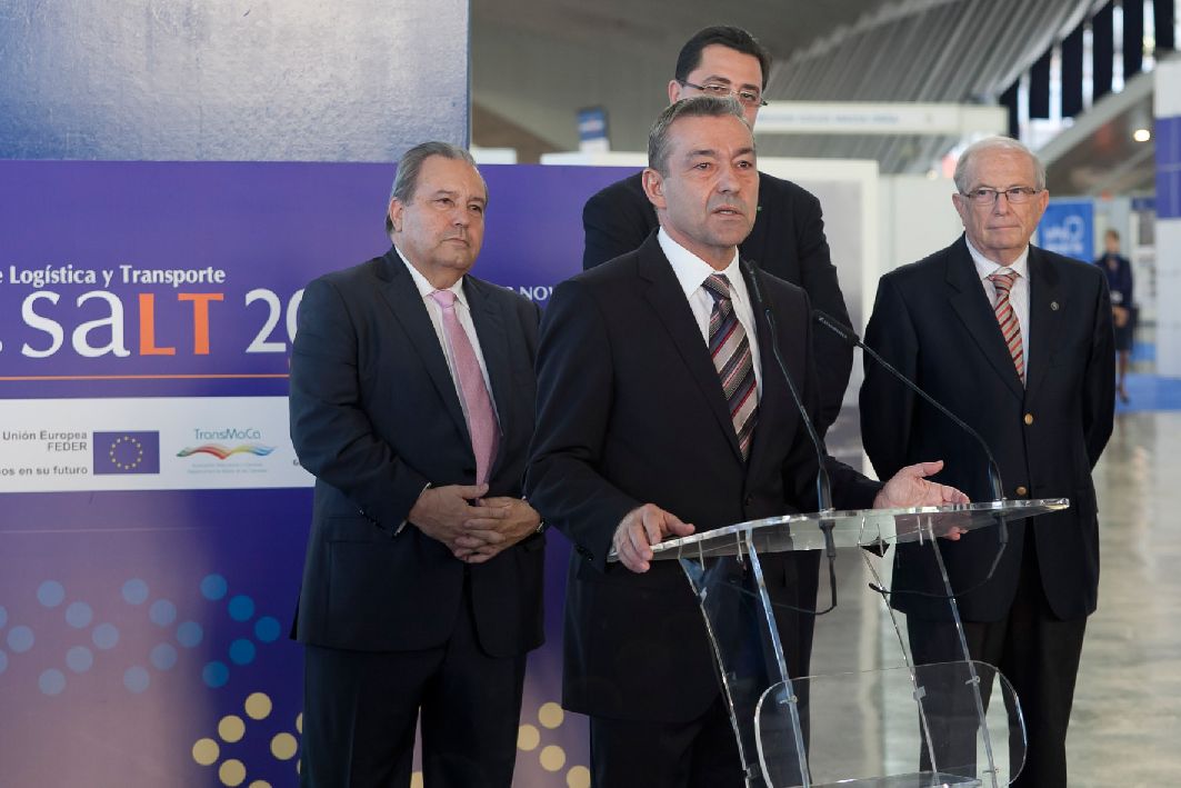 2. Imagen de la inaguración de SALT 2012: III Salón de la Logística y el Transporte