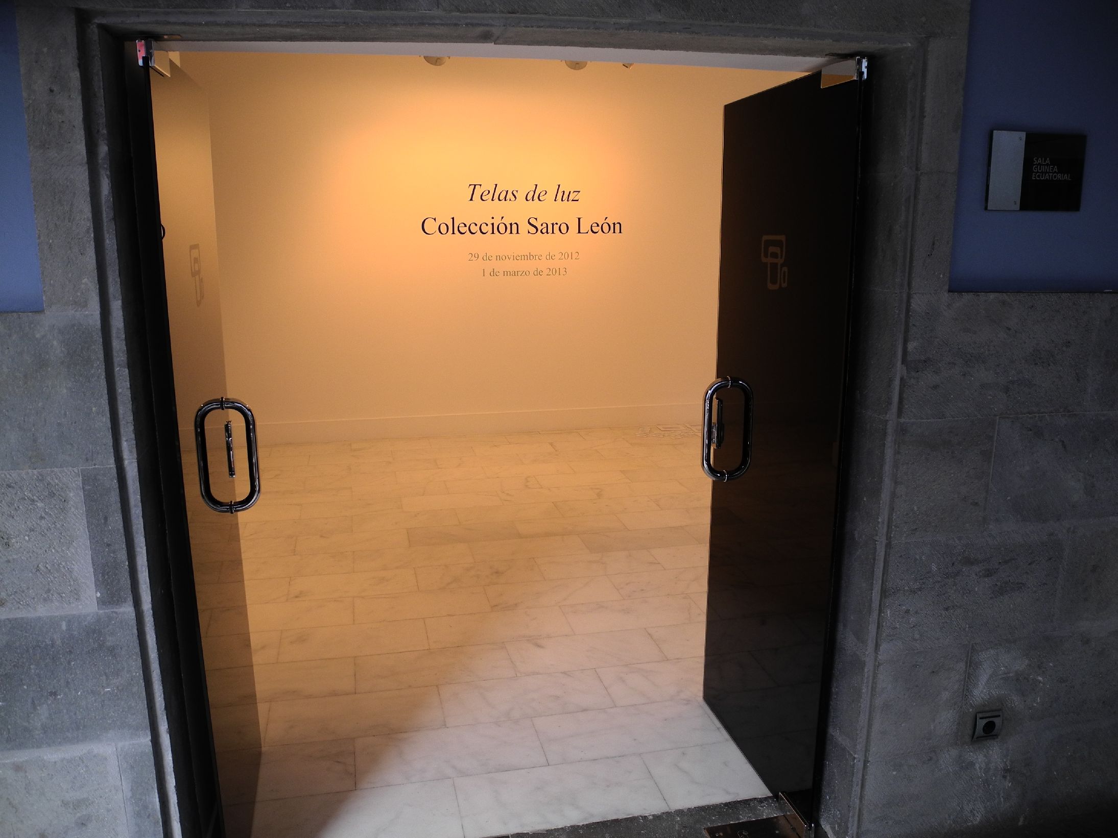 2. Imagen de Telas de luz. Exposición de la colección de arte africano contemporáneo de la Galería Saro León en Casa África