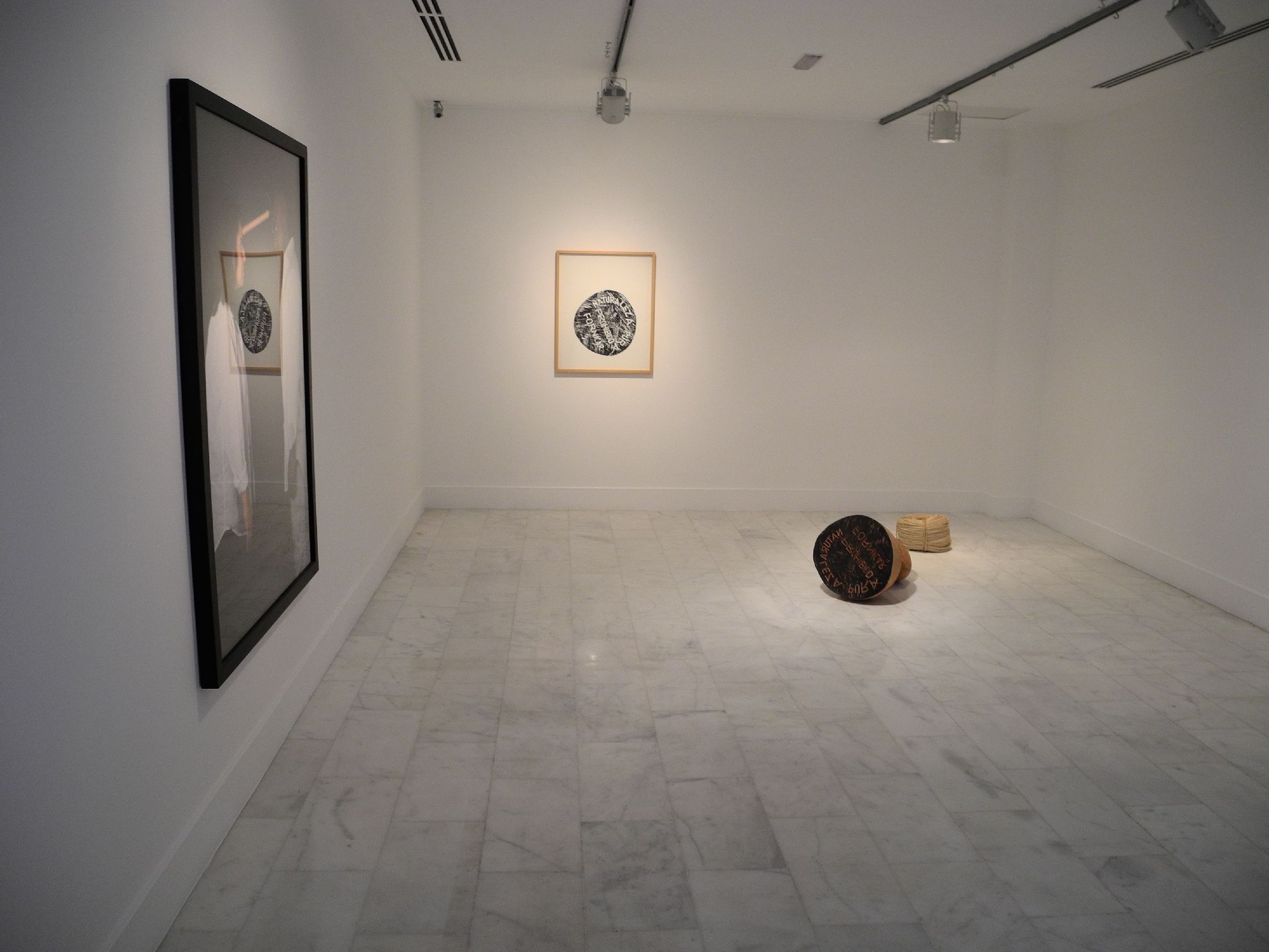 8. Imagen de Telas de luz. Exposición de la colección de arte africano contemporáneo de la Galería Saro León en Casa África