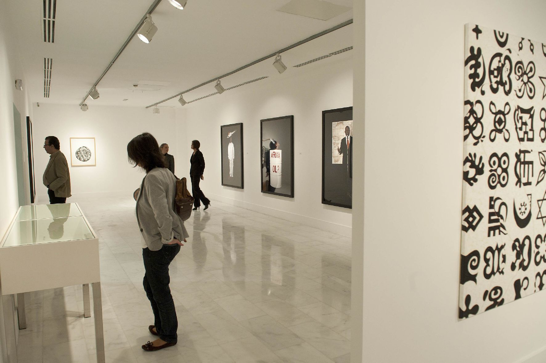 33. Imagen de la exposición Telas de Luz. Colección de arte africano de Saro León en Casa África