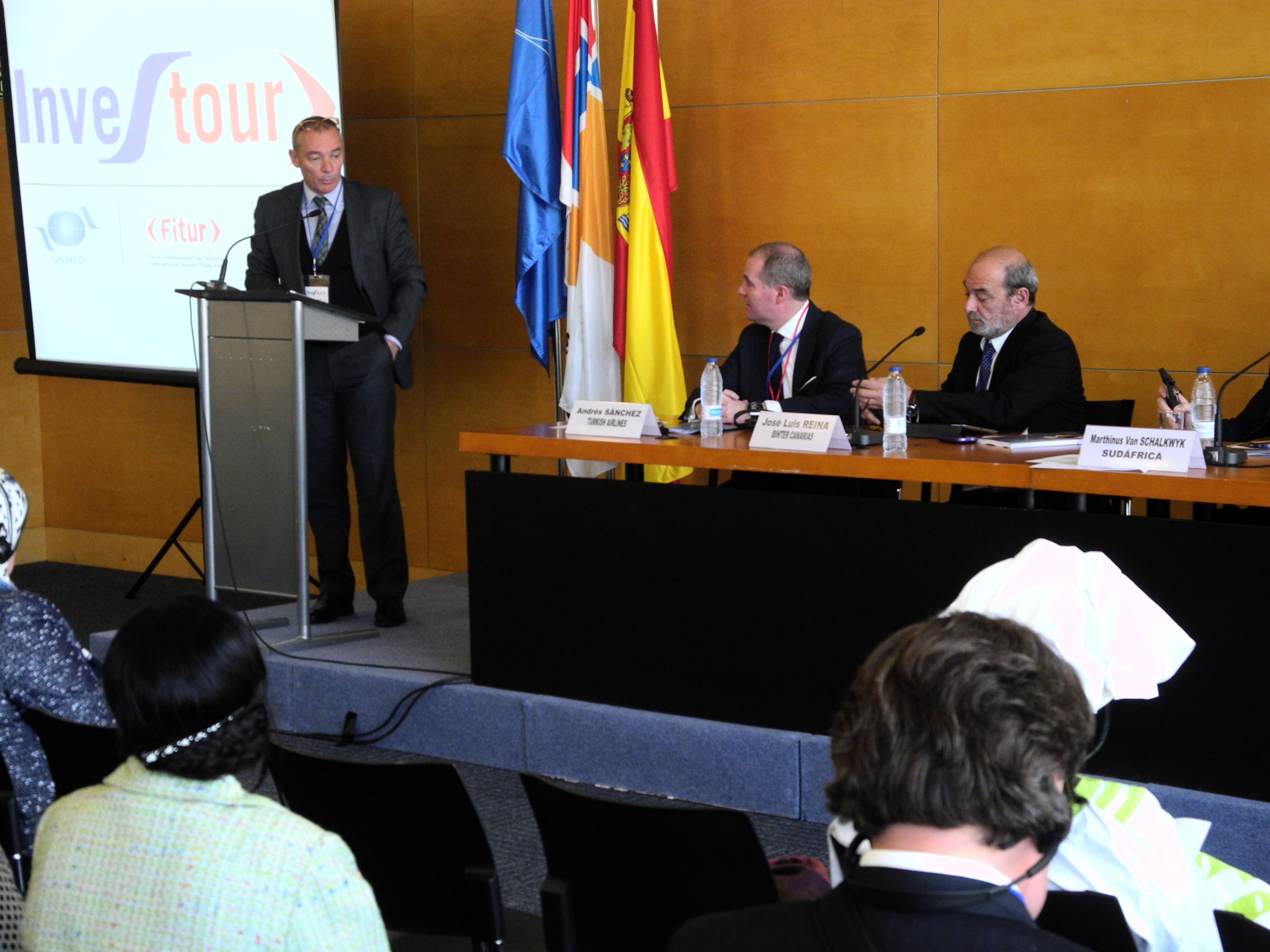 25. Intervención de Luis Padilla, secretario general de Casa África