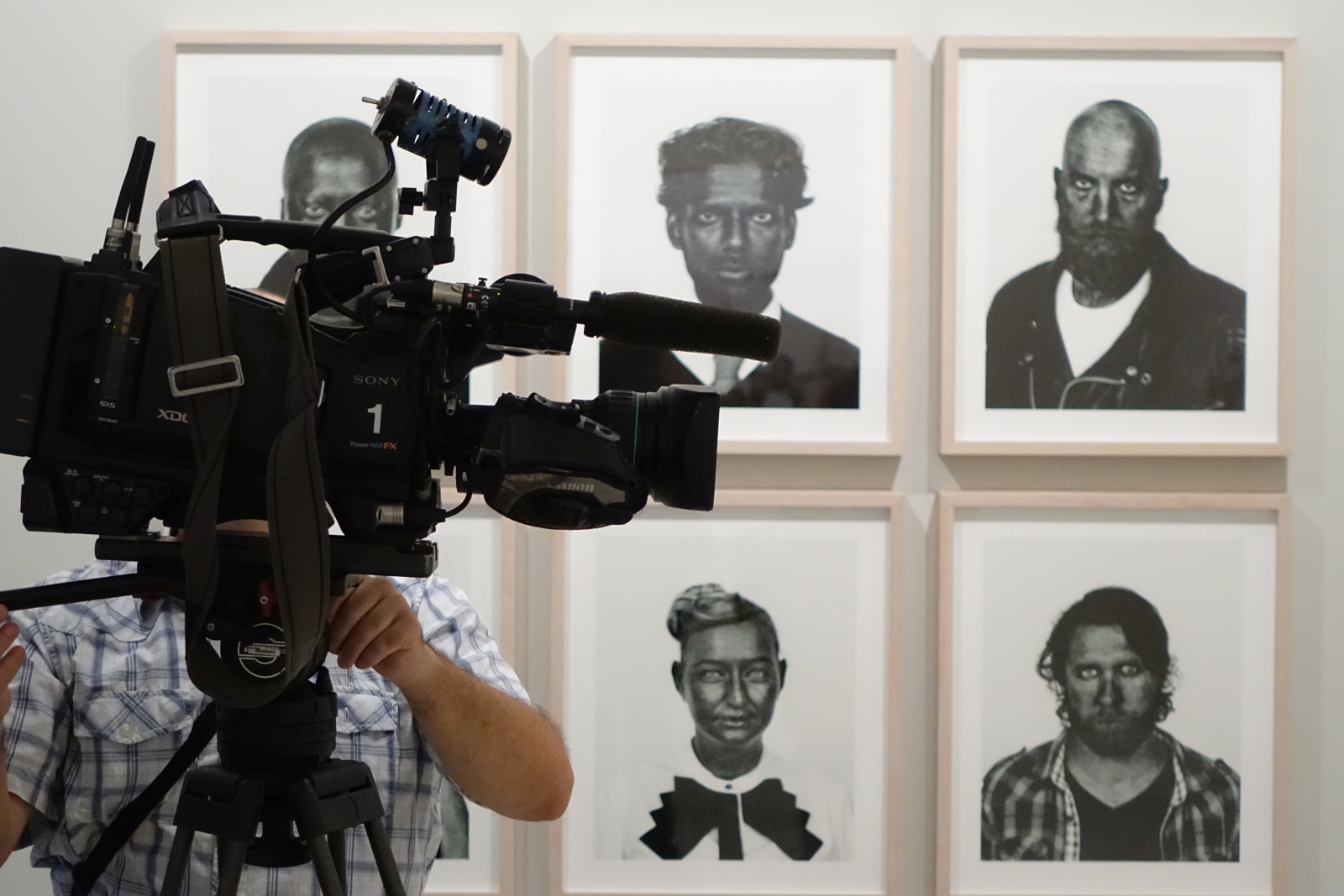 8. Exposición Éste debe ser el lugar de Pieter Hugo en Casa África y Centro Atlántico de Arte Moderno (CAAM)