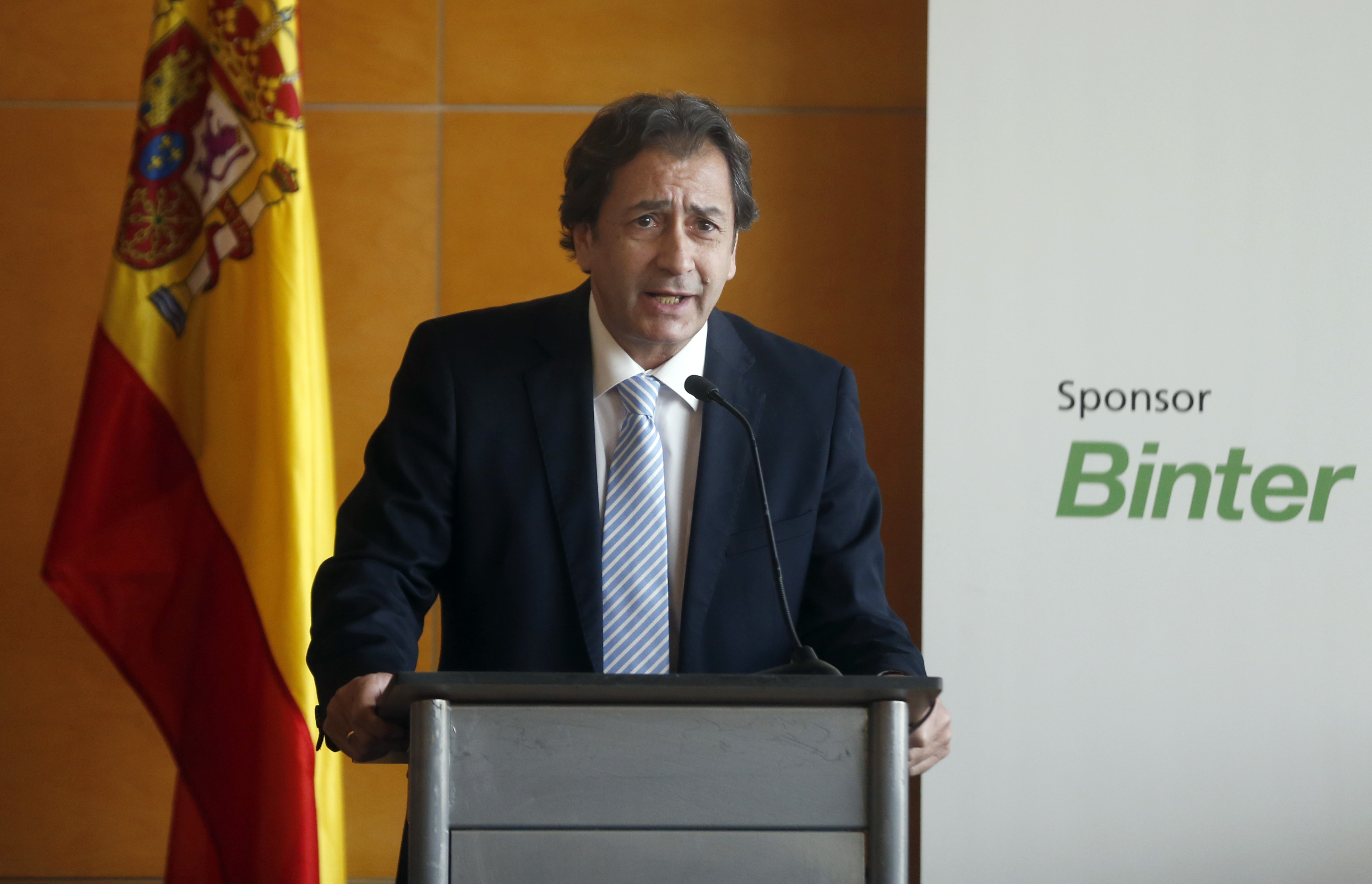 4. Presentación del acto por Sr. Luis Padrón, Director General, Casa África