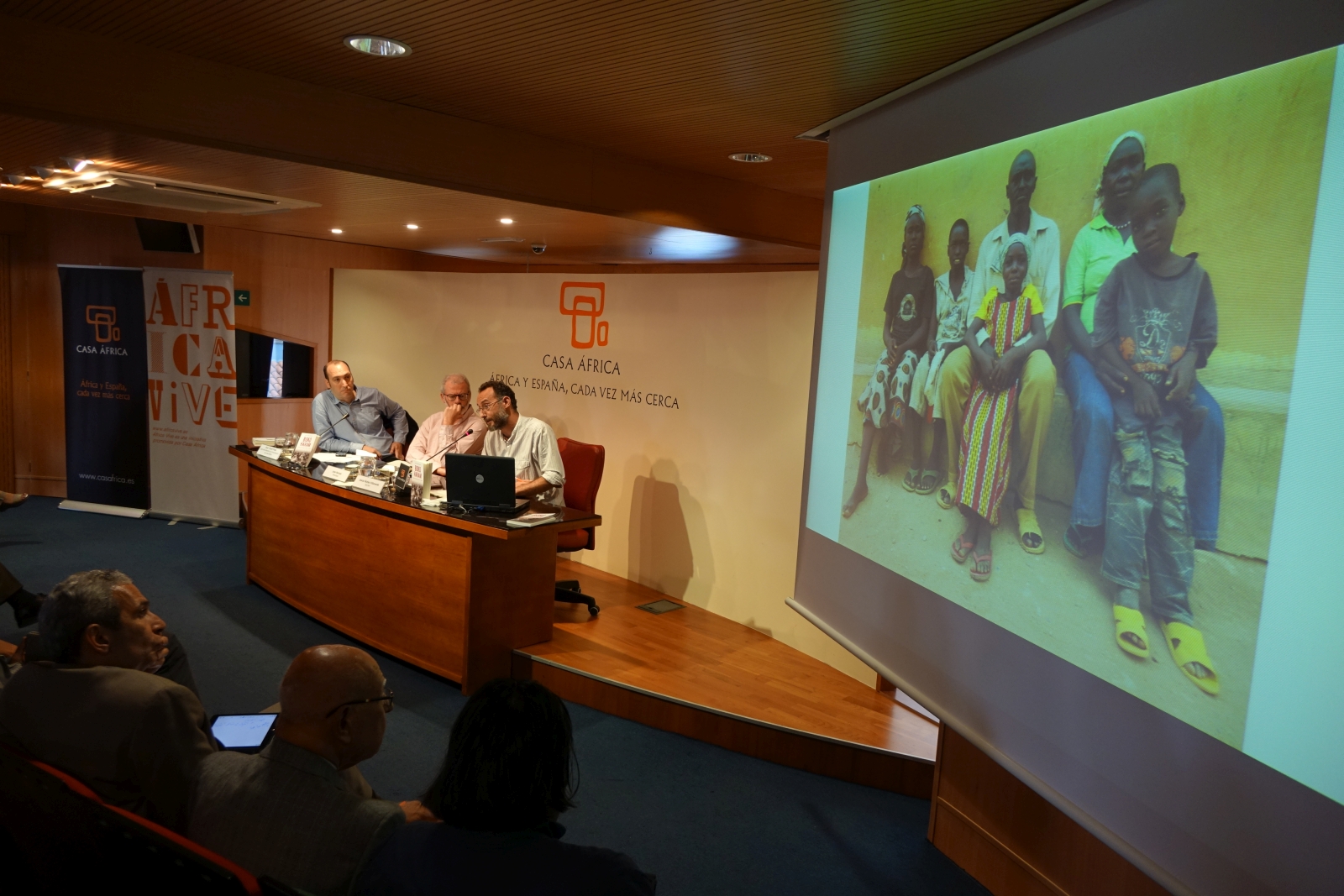 31. Intervención de José Naranjo con la ponencia Los relatos del terror de Boko Haram, en la Mesa 2: El yihadismo en África. El caso de Nigeria y Boko Haram