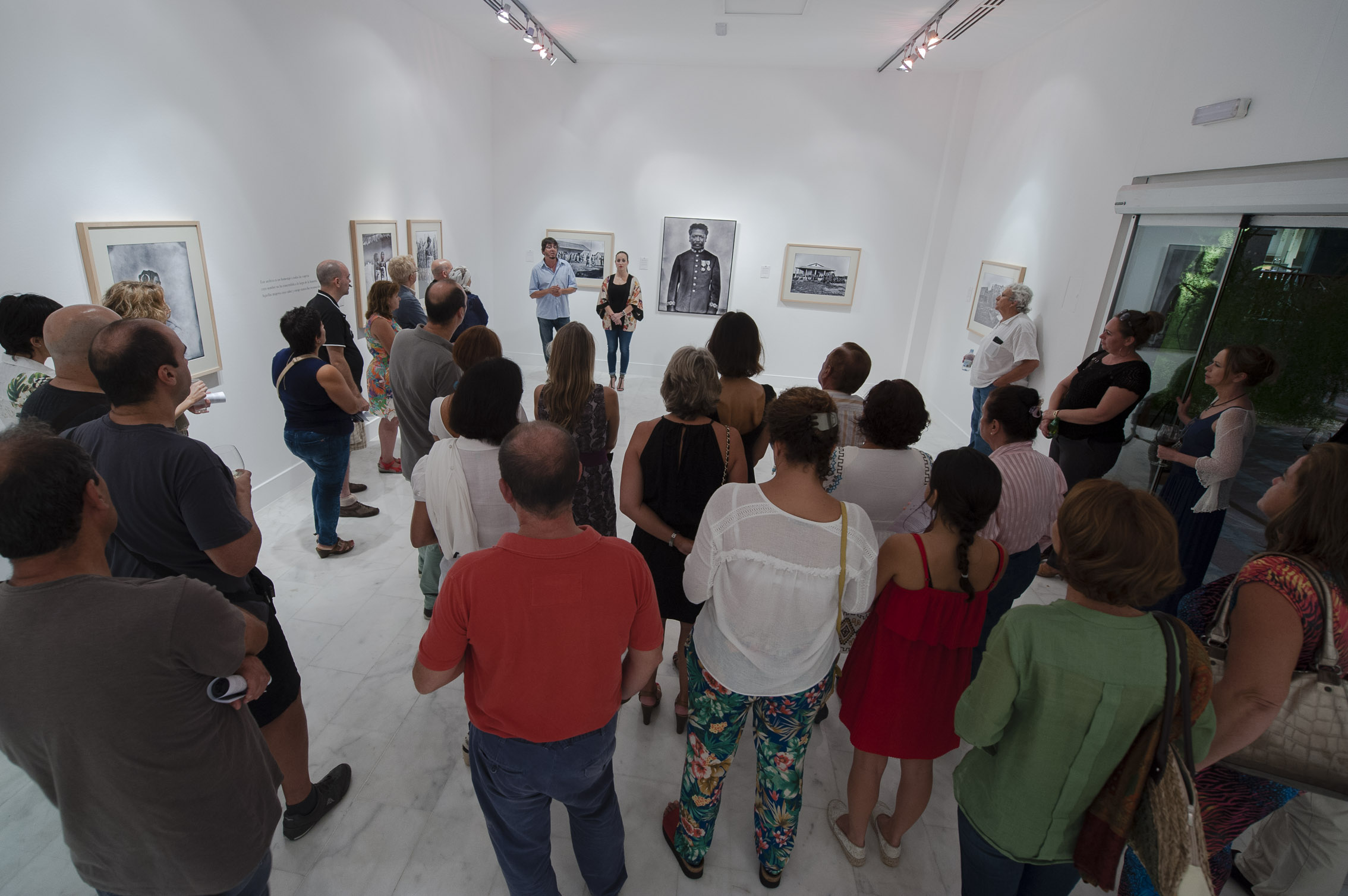 12. Imagen de la inauguración de la exposición Madagascar 1906 en Casa África, 2015