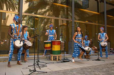 Casa África y el Cabildo de Tenerife se unen en el ciclo 'Vive África' Casa África y el Cabildo de Tenerife se unen en el ciclo 'Vive África'