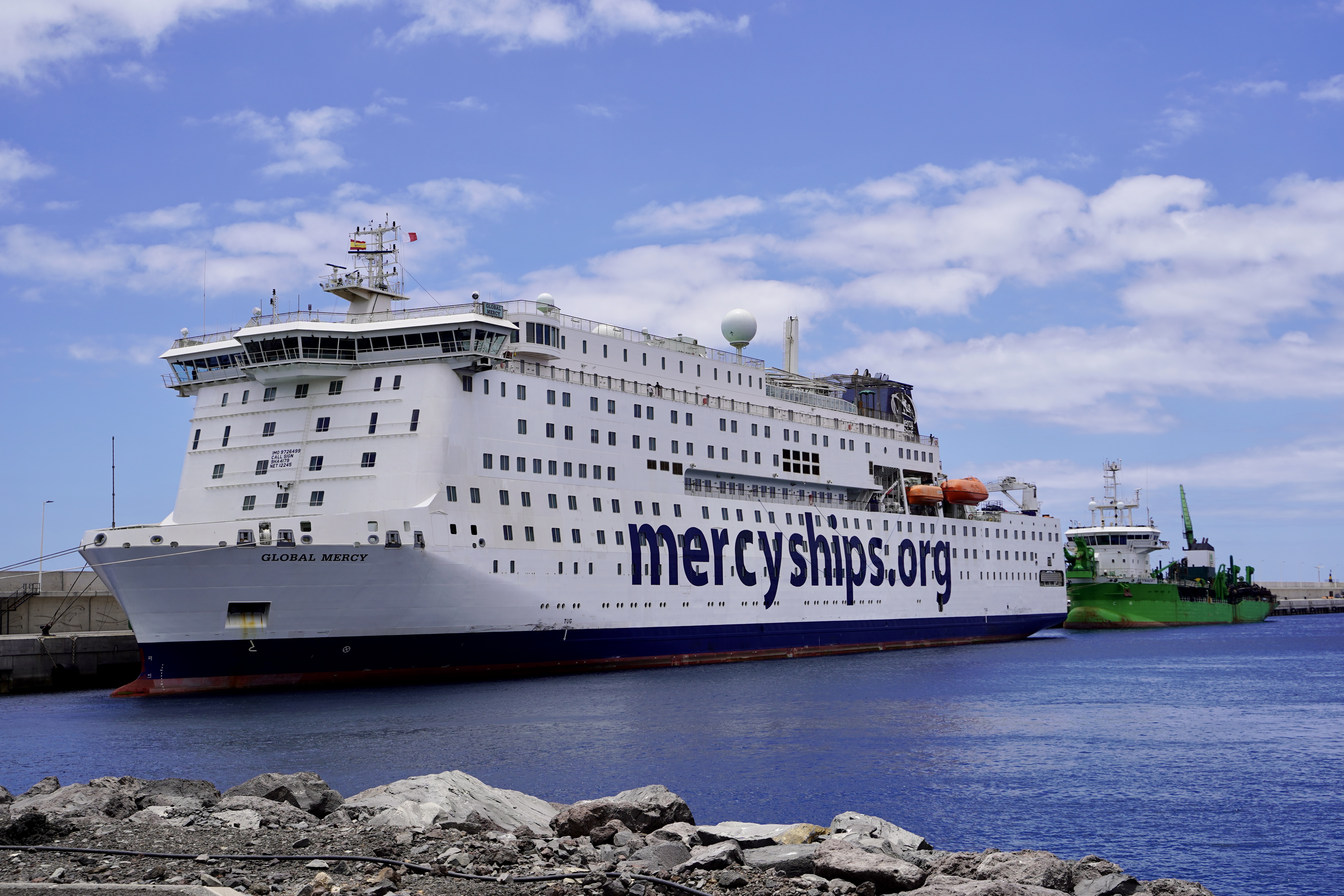 El buque hospital Global Mercy™ regresa al Puerto de Granadilla después de su primera misión humanitaria