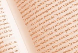 El Club de Lectura Antonio Lozano de Casa África lee el libro «De la oscuridad, una luz resplandeciente», de Petina Gappah