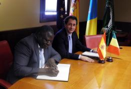 El embajador de Mali en España visita Casa África