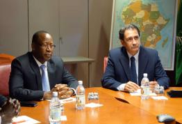 El embajador de Senegal en España visita Casa África