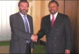 El presidente de la Comisión de la Unión Africana recibe al director de Casa África en su sede en Addis Abeba, Etiopía