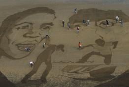 Casa África apoya 'Mareas Migratorias', una intervención artística en Las Canteras en el marco del Día de África